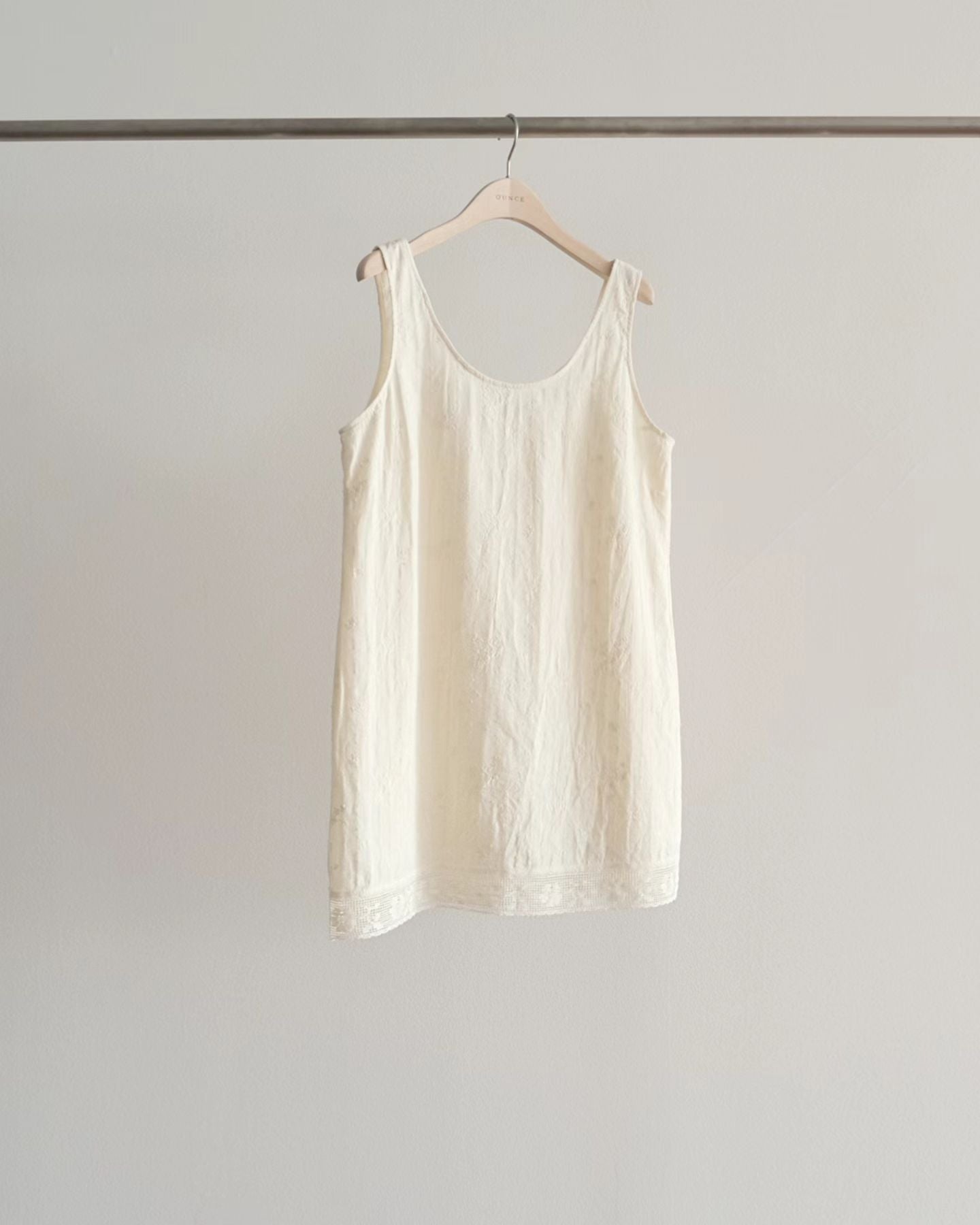 Scoop eyelet onepiece