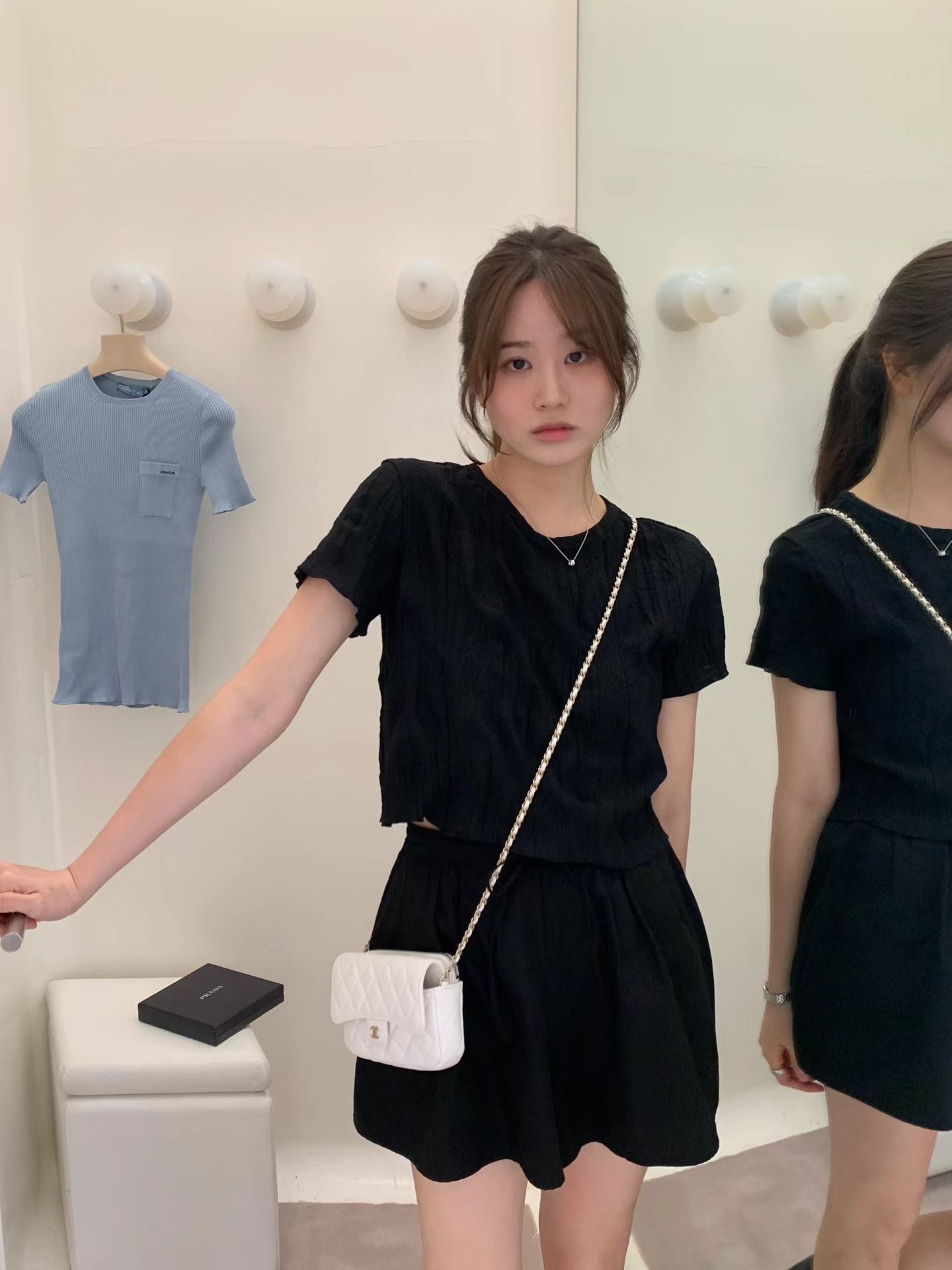 Chloe half tee