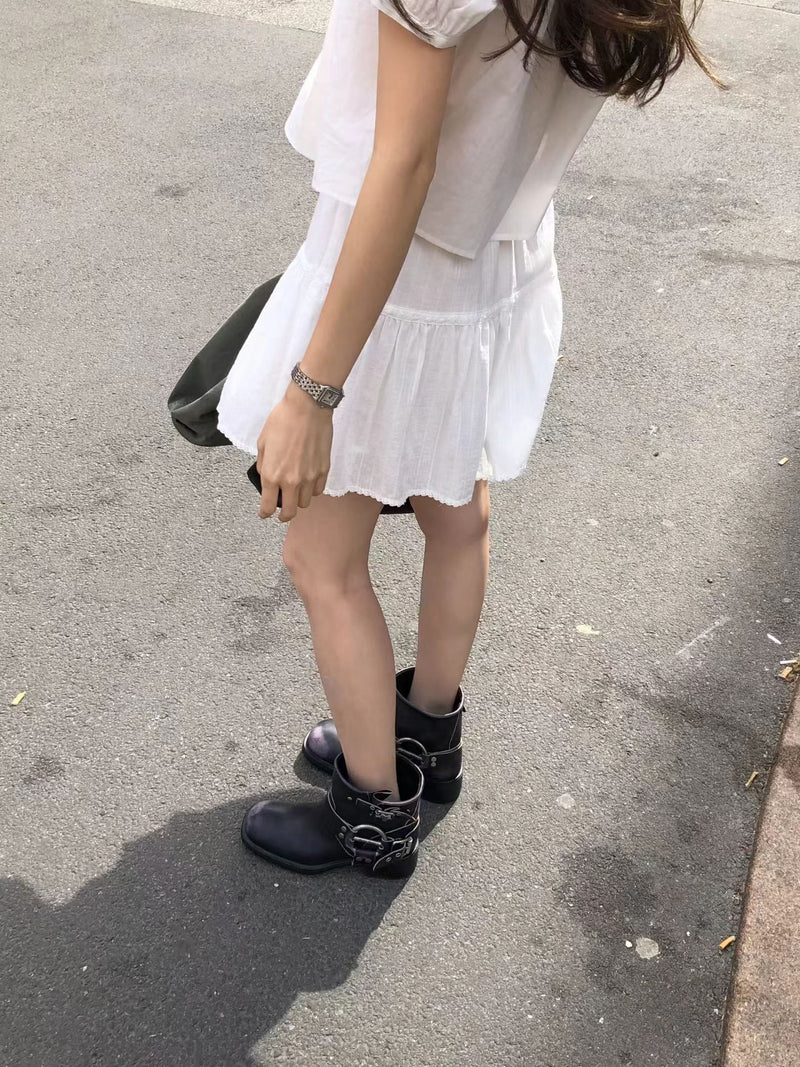 Trimming lace skirt