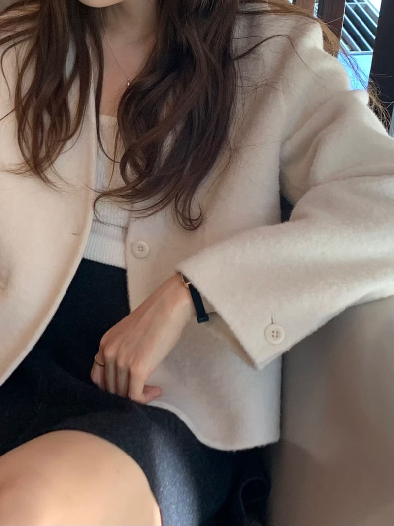 Handmade alpaca short jacket