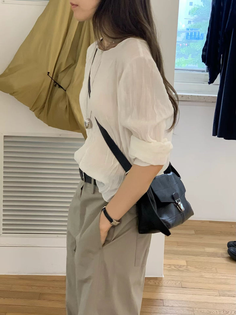 More wrinkle blouse