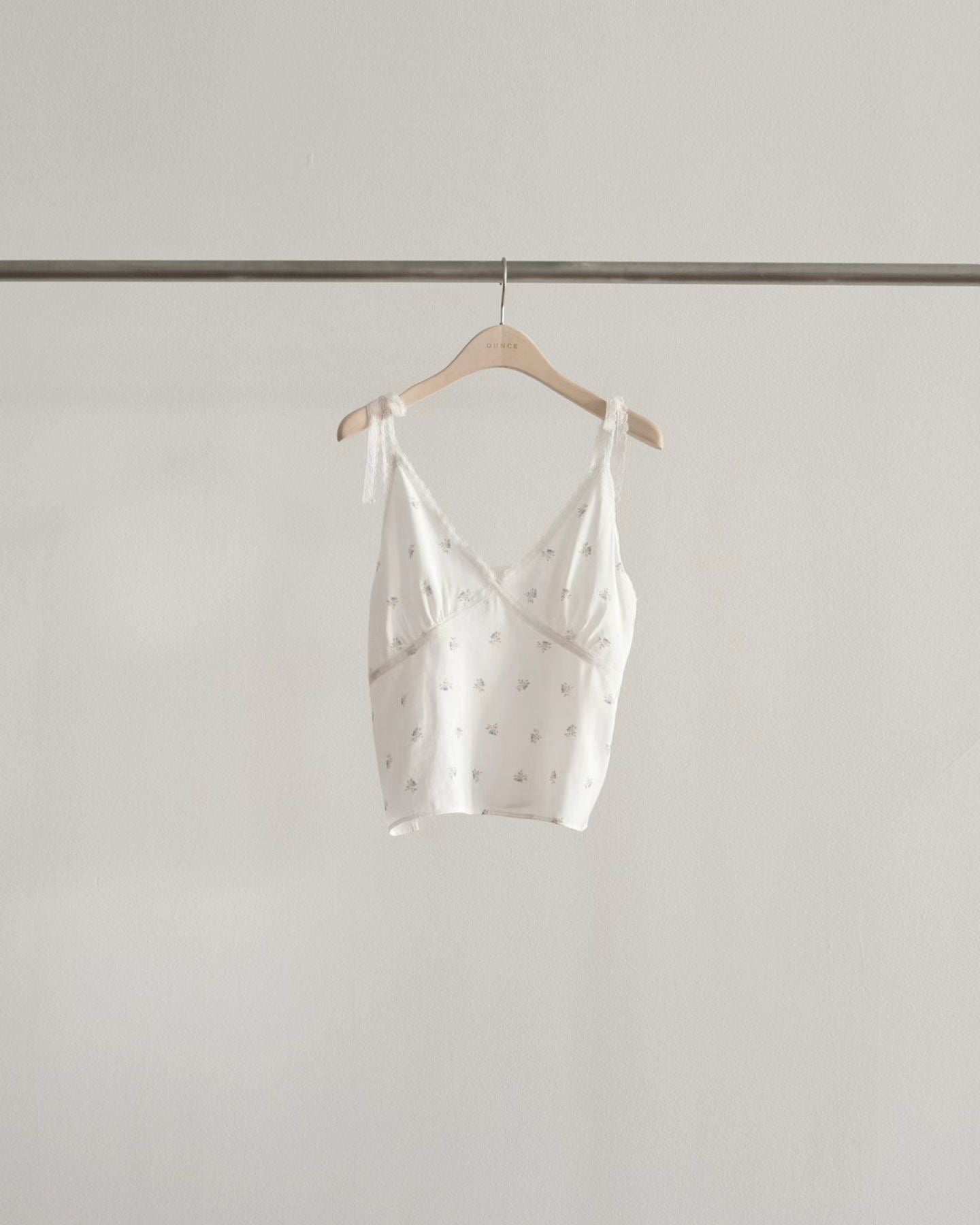 Forming lace blouse