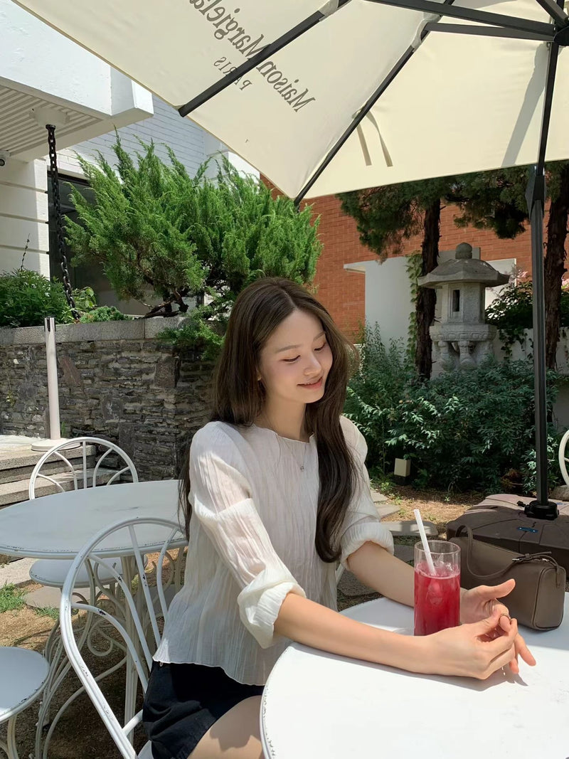 More wrinkle blouse