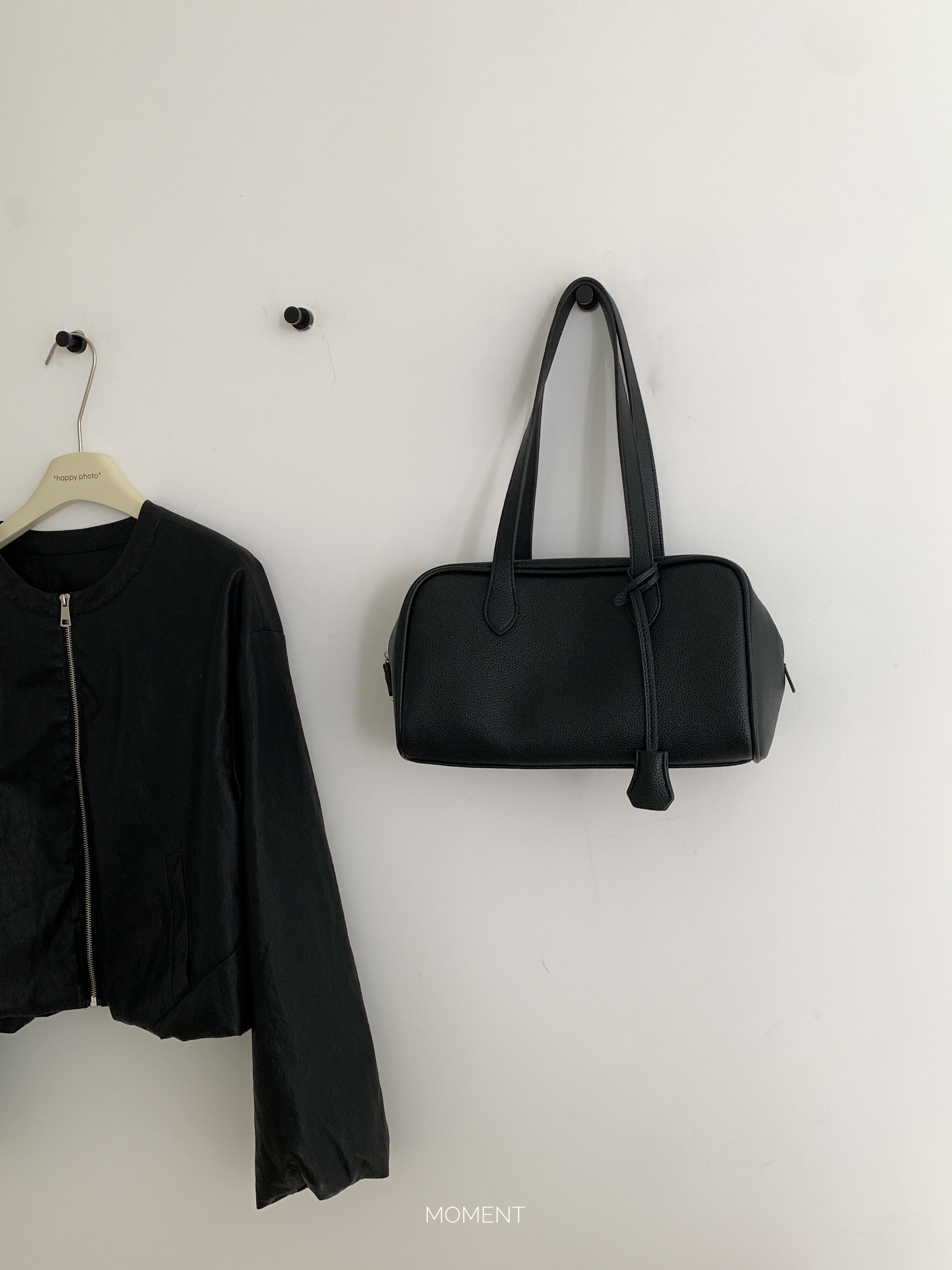 Bow shoulder bag