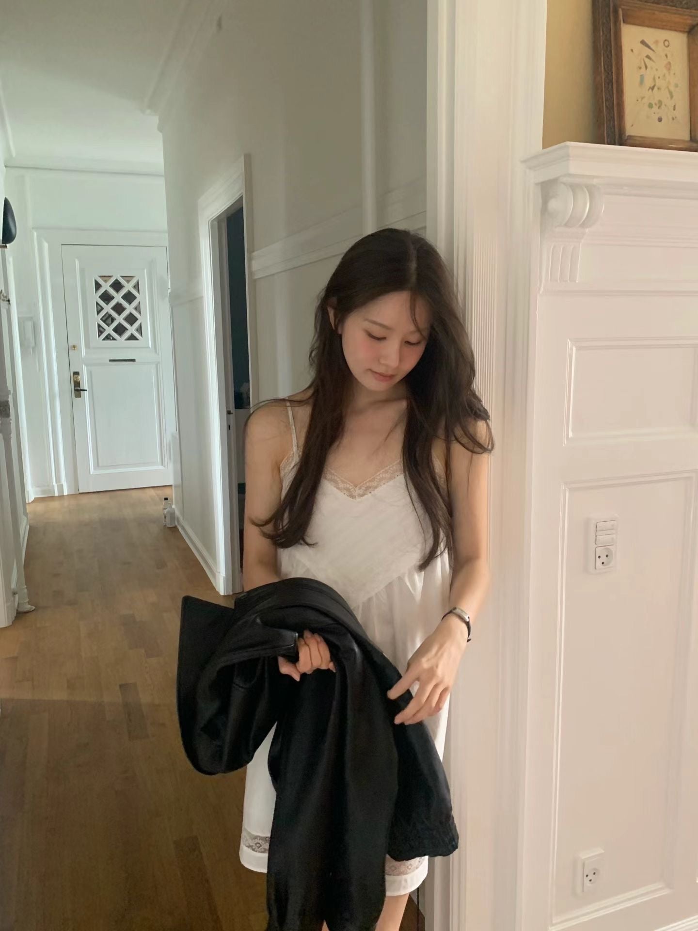 Mono v lace onepiece
