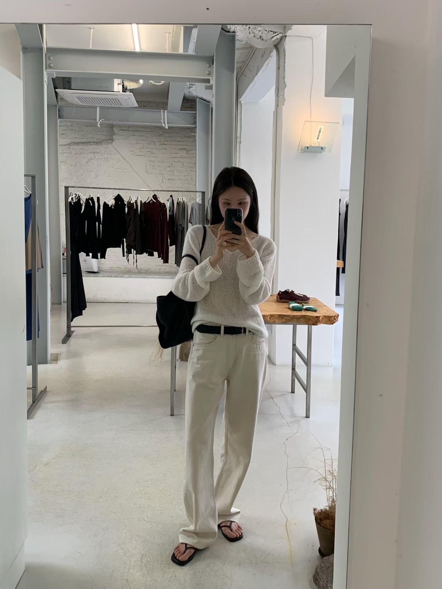 Lea v knit