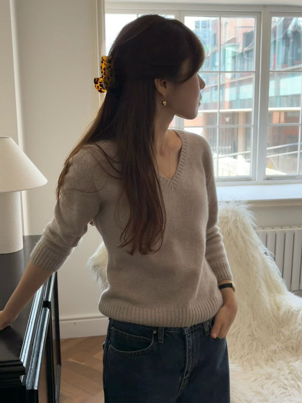 Luiet raccoon cashmere v knit