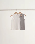 Lady sleeveless tee