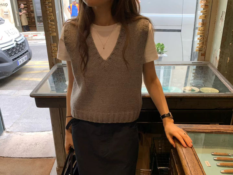 Cliff knit vest