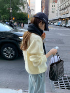Roan mohair round knit