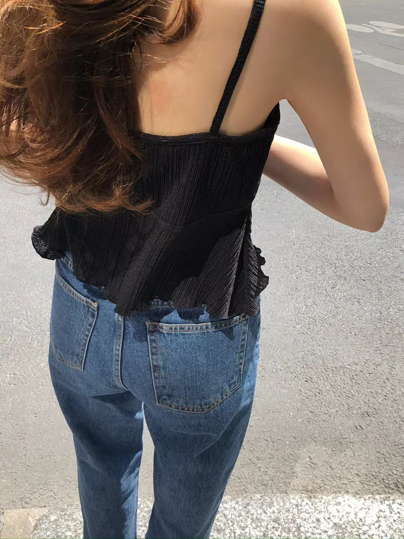 Pleats sleeveless