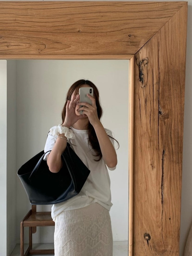 Leather bucket tote