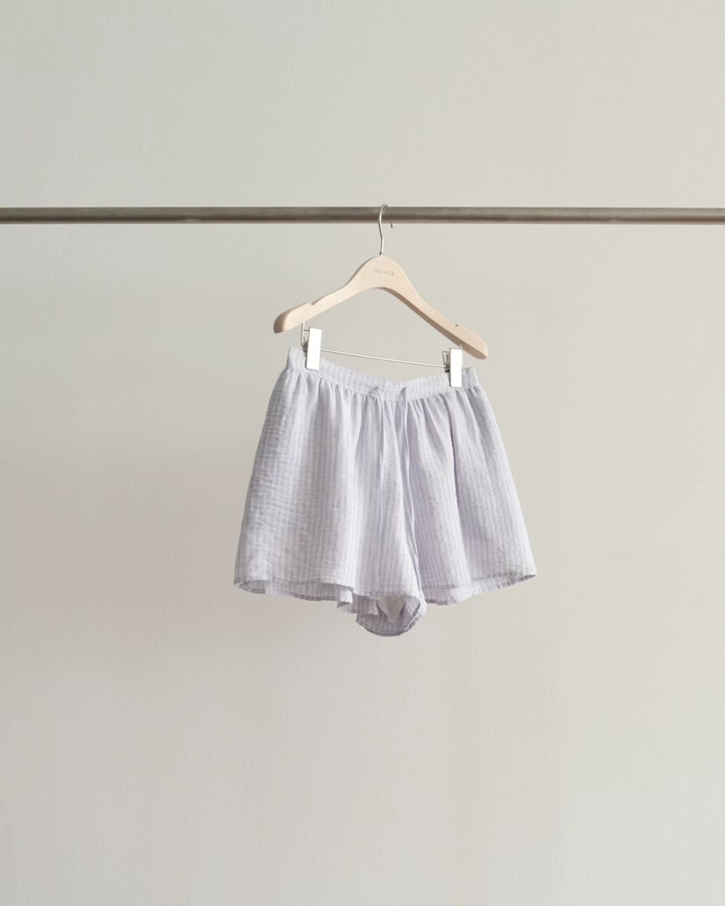 Line banding shorts