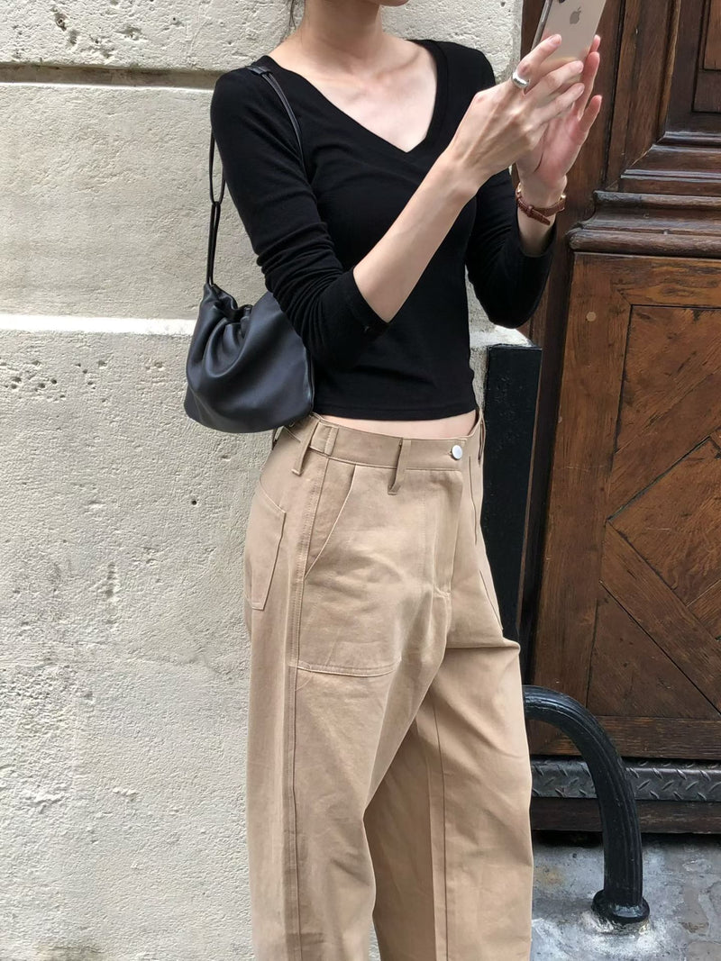 V-neck crop tee