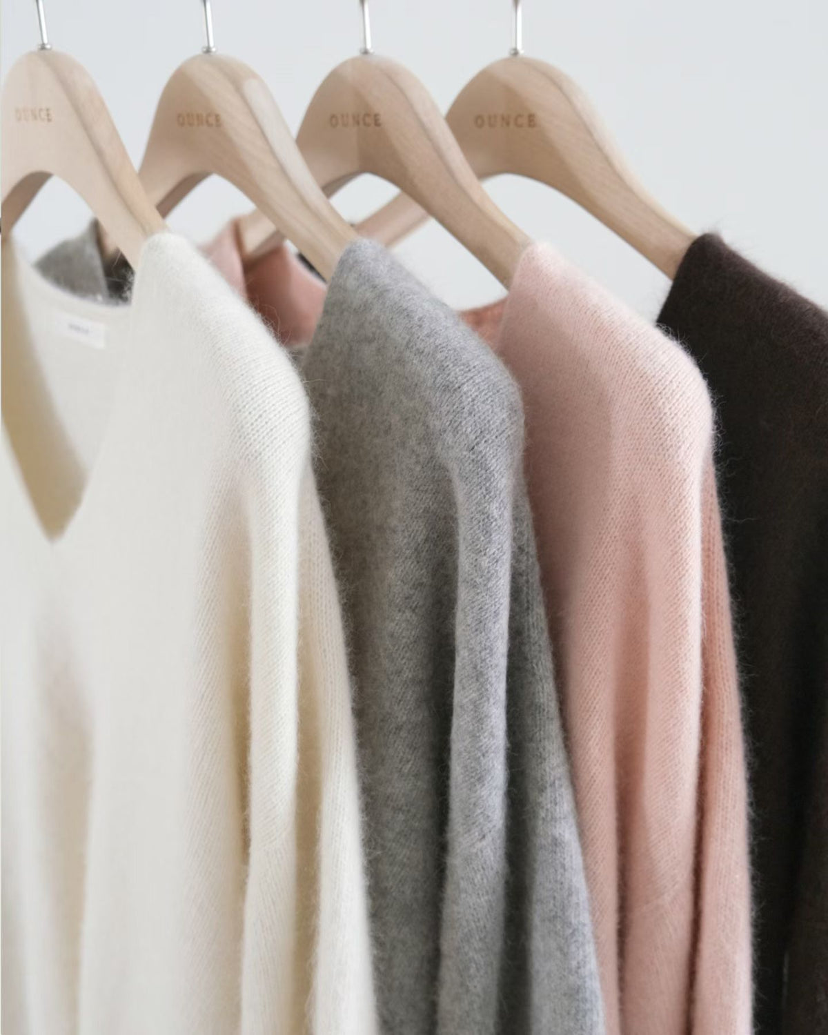 Raccoon v pullover knit