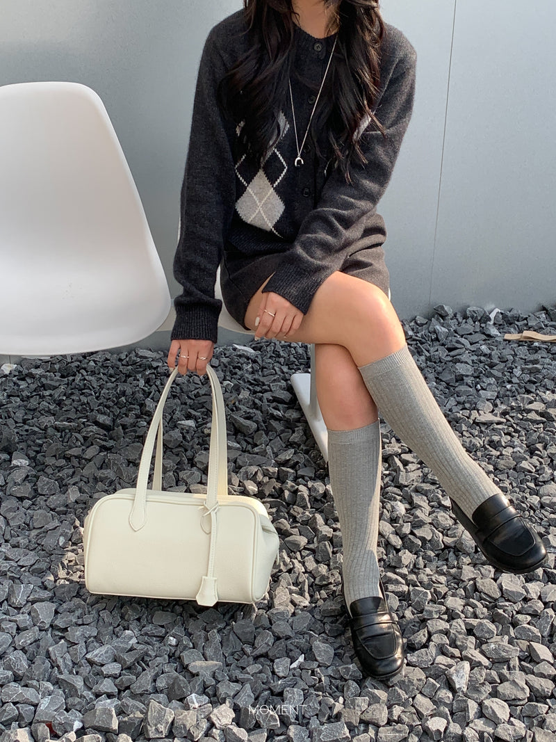 Bow shoulder bag