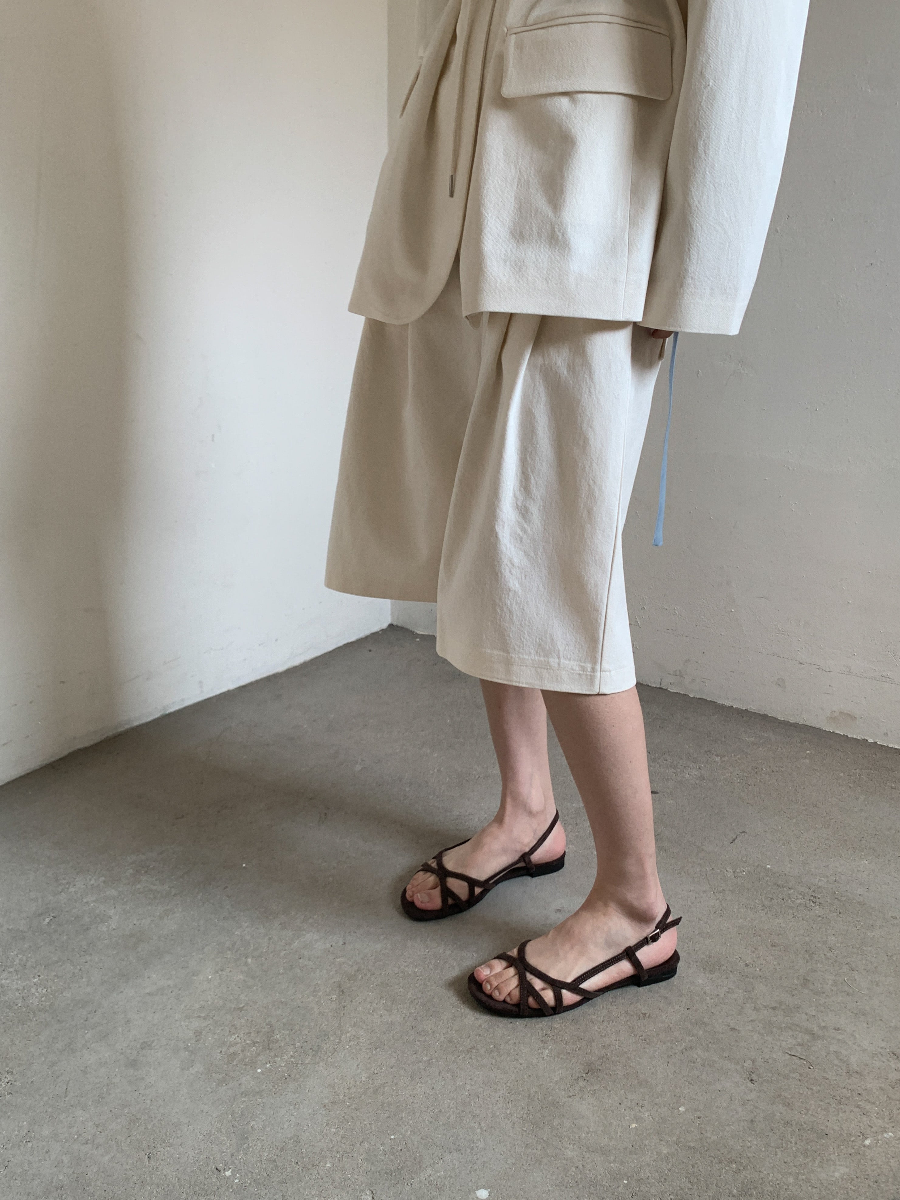 Nuance velvet line sandal