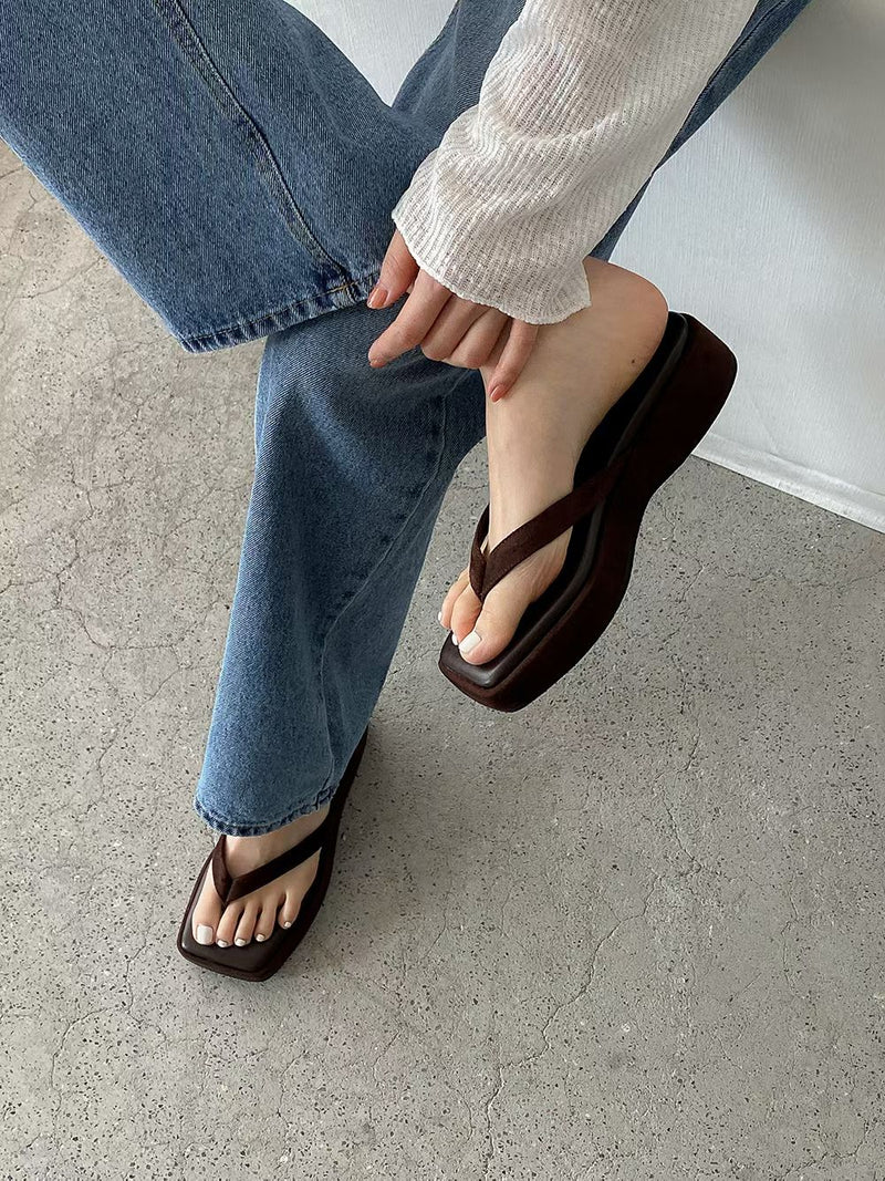 Mood square platform sandal