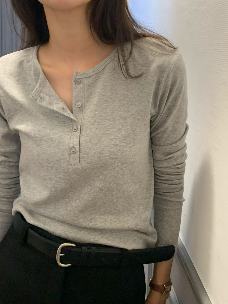 Mild button tee