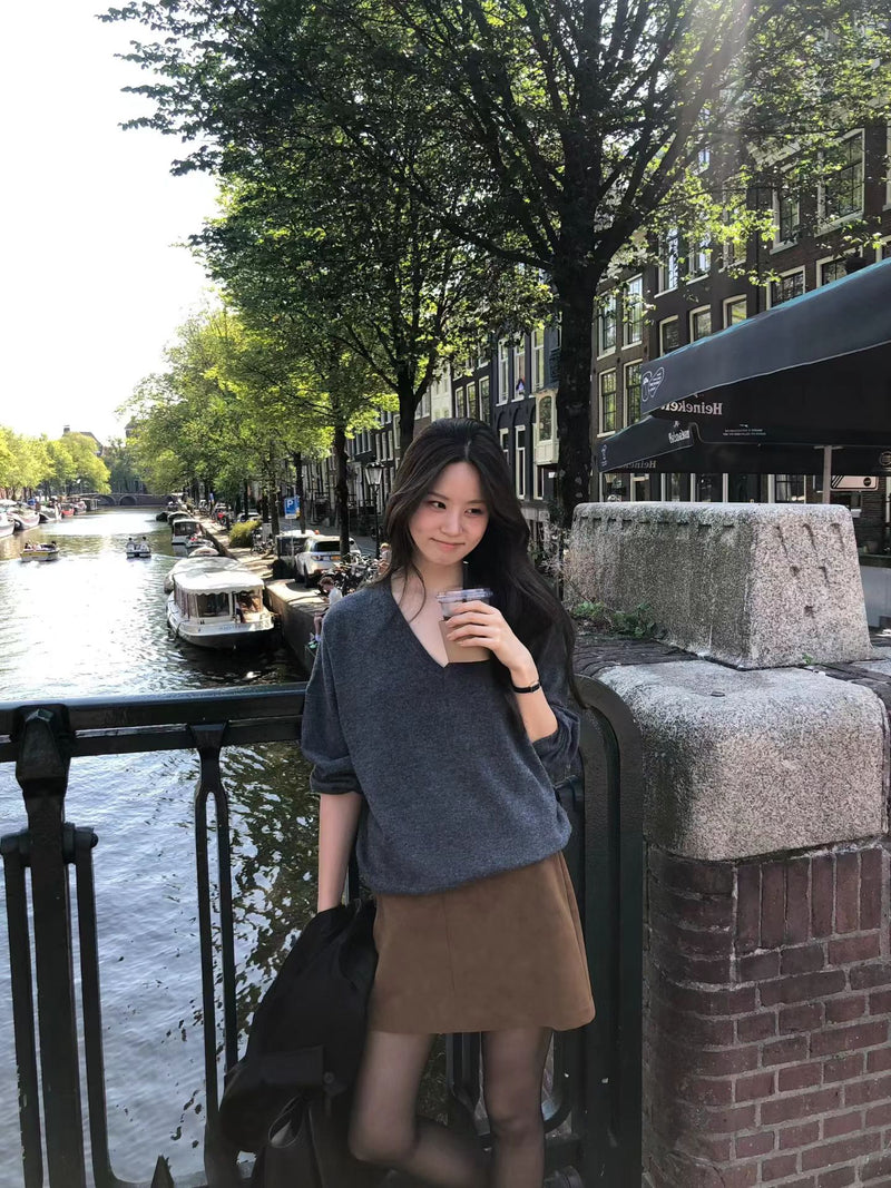 Ain v wholegarment knit