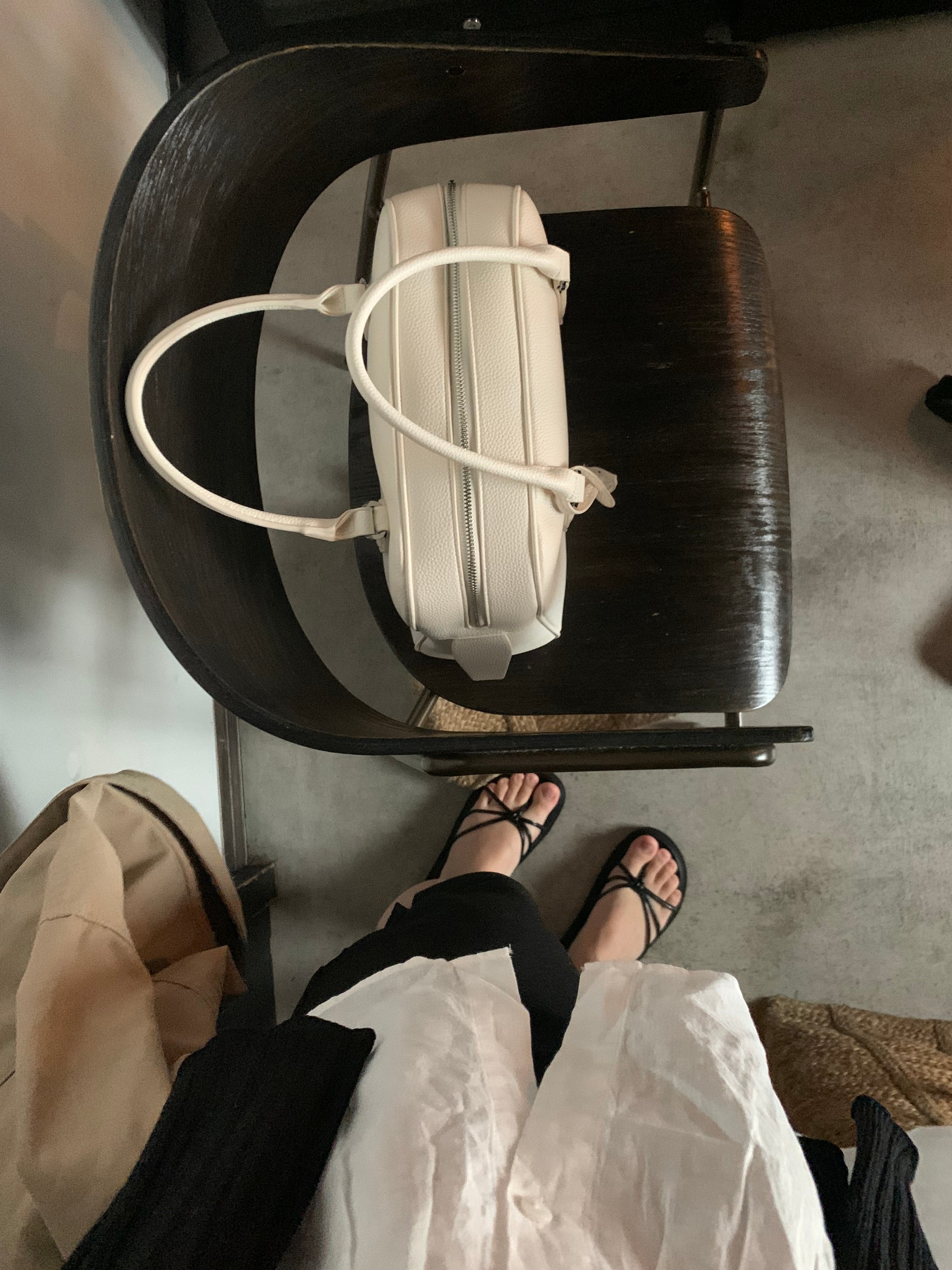 Mono capri pants