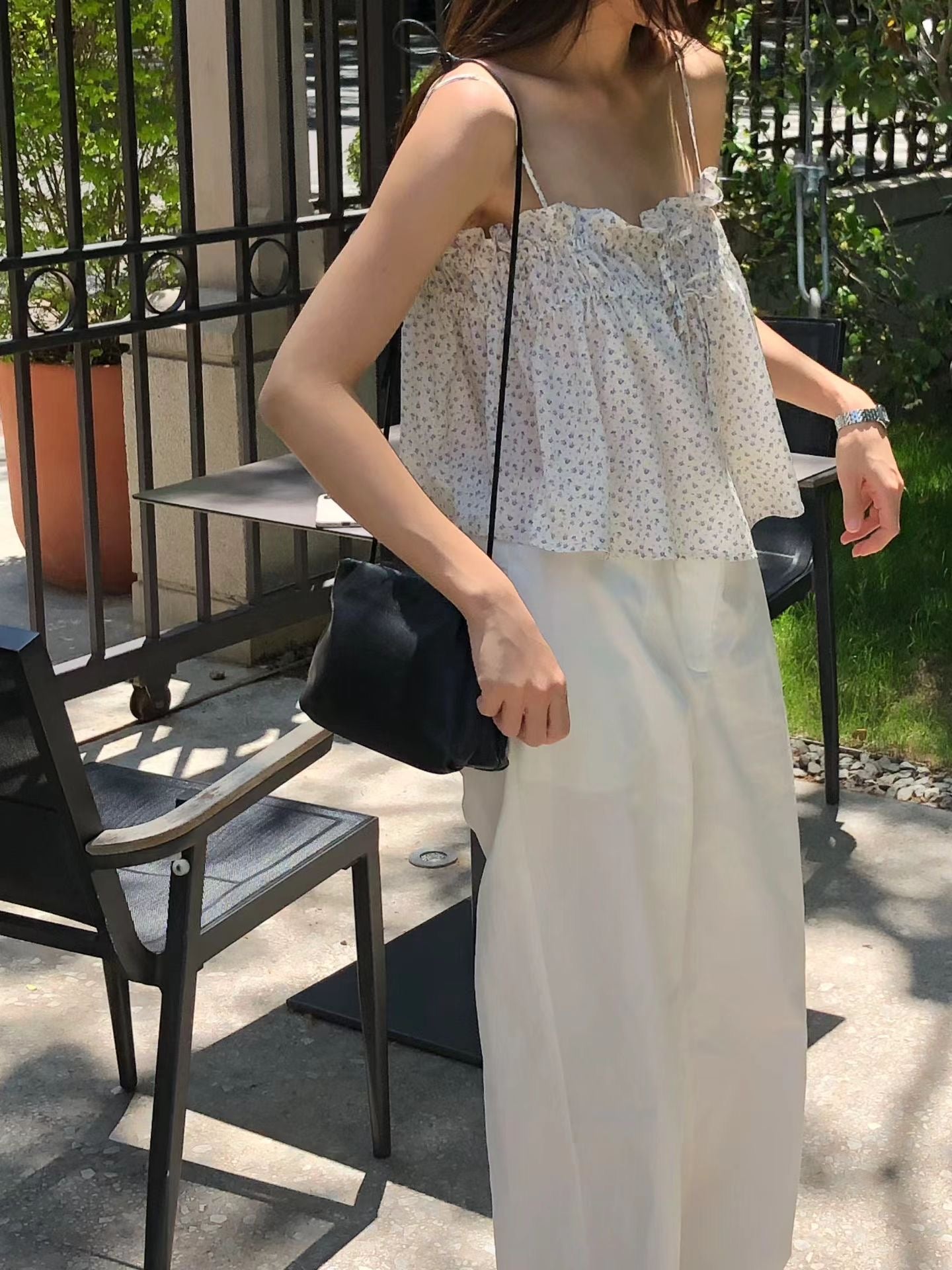 [Instock] Flower ribbon blouse (ivory)