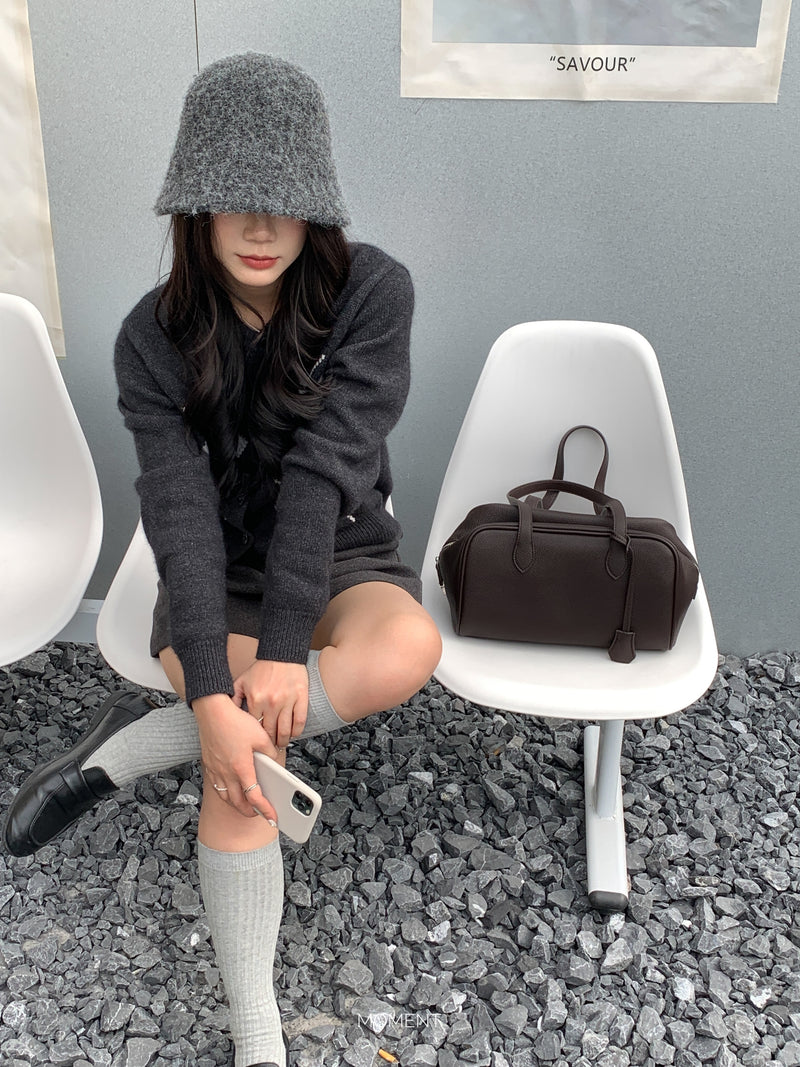 Bow shoulder bag