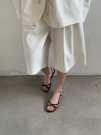 Nuance velvet line sandal
