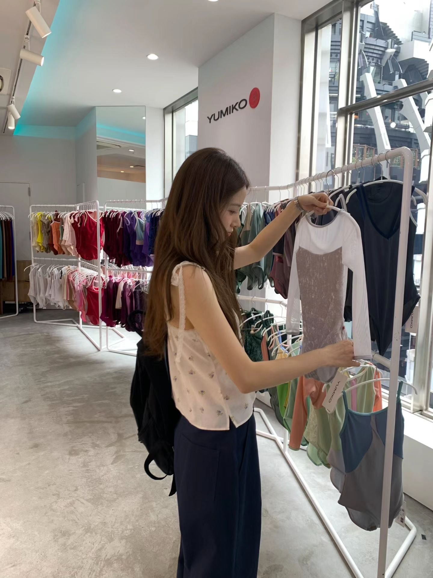 Forming lace blouse