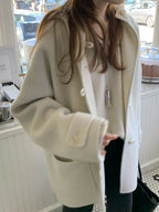 Lore wool v knit