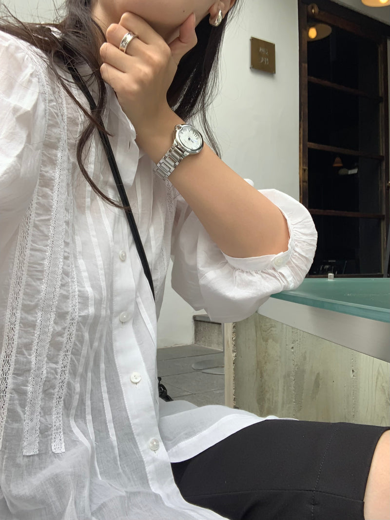 Classic round day watch