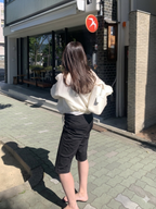 Mono capri pants