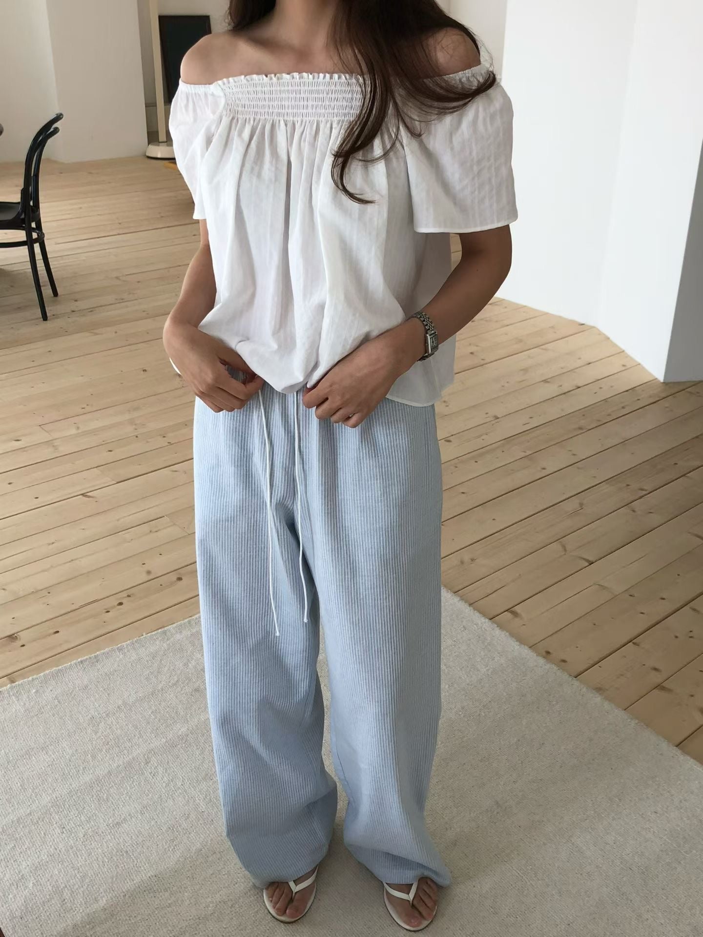Shell shrring blouse