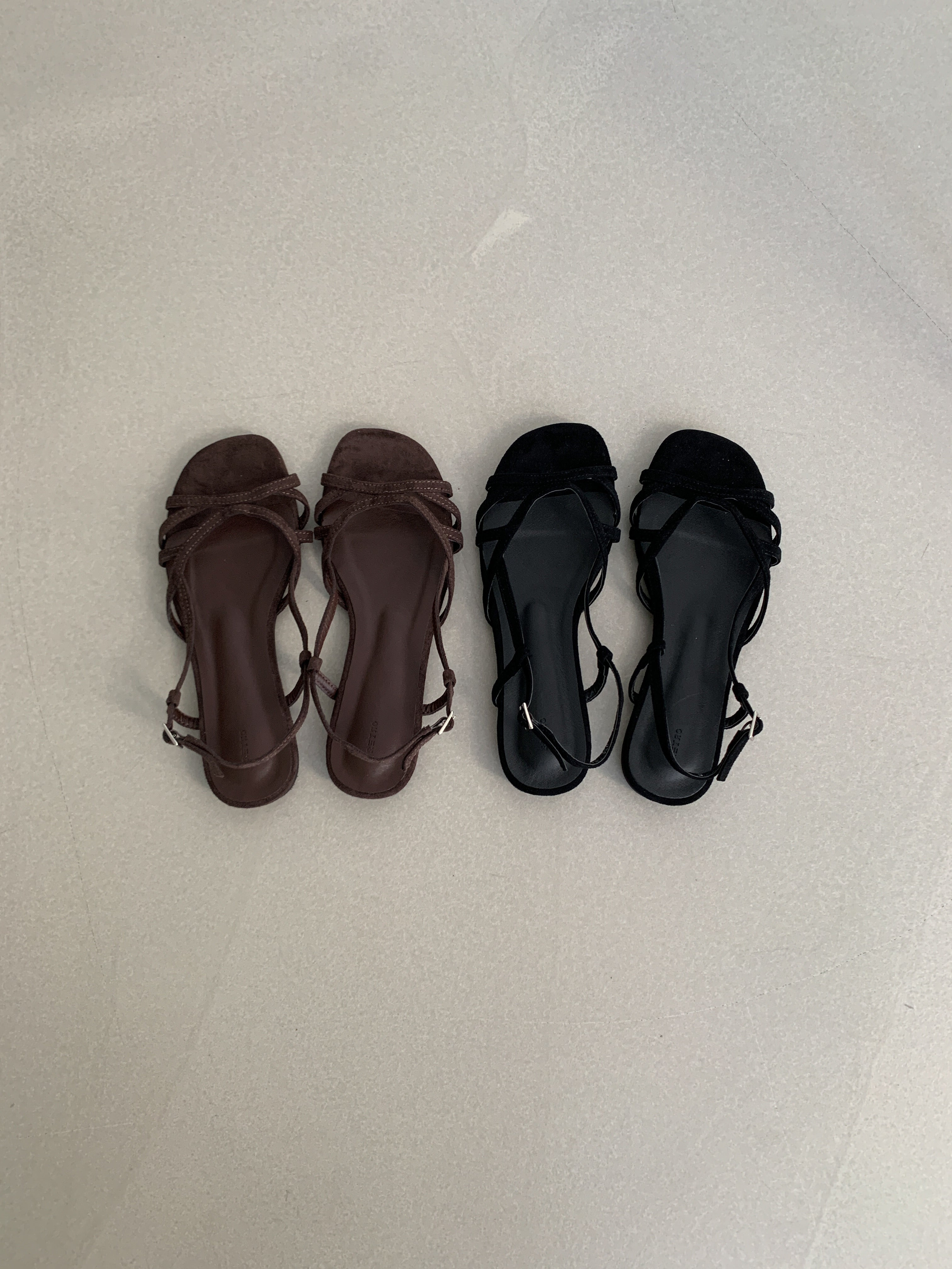 Nuance velvet line sandal