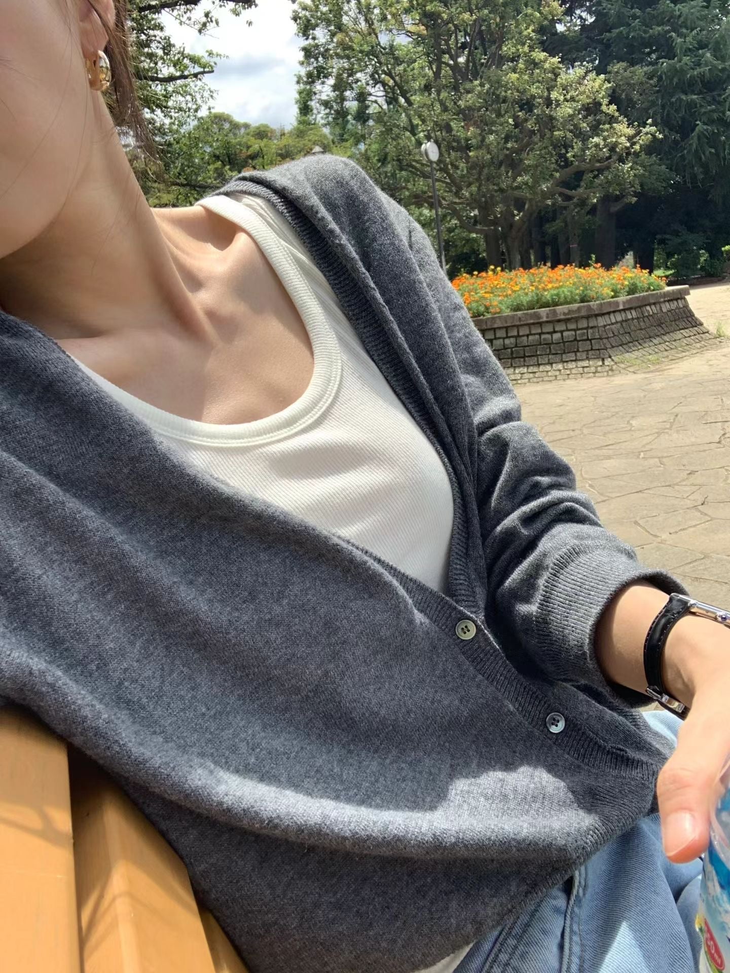Mia deep v wholega cardigan