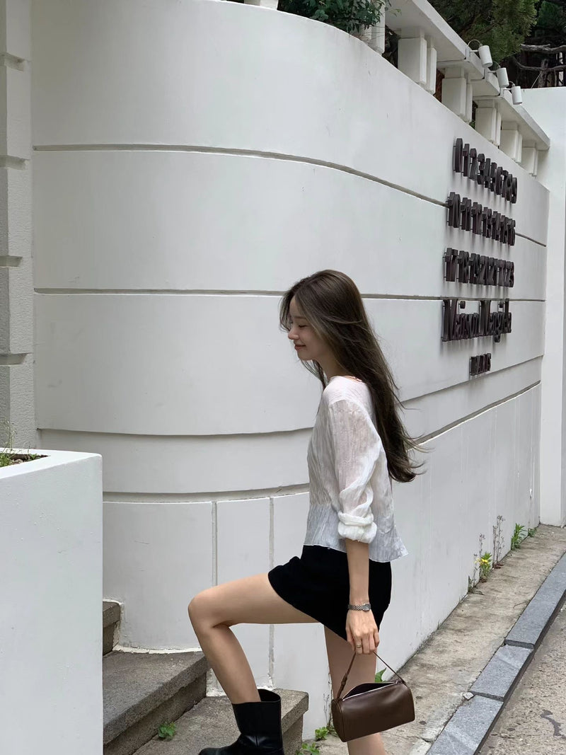 More wrinkle blouse