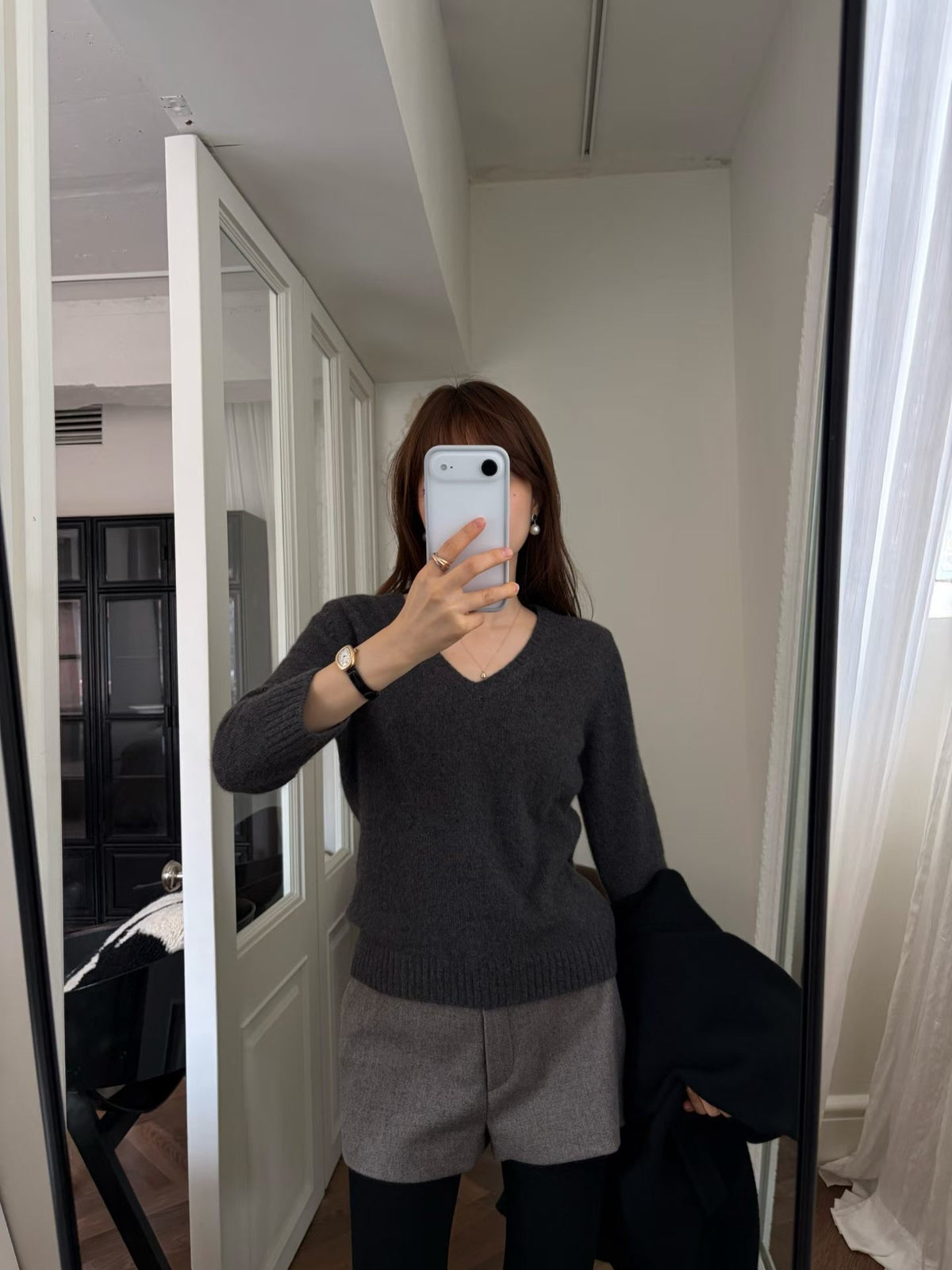 Luiet raccoon cashmere v knit