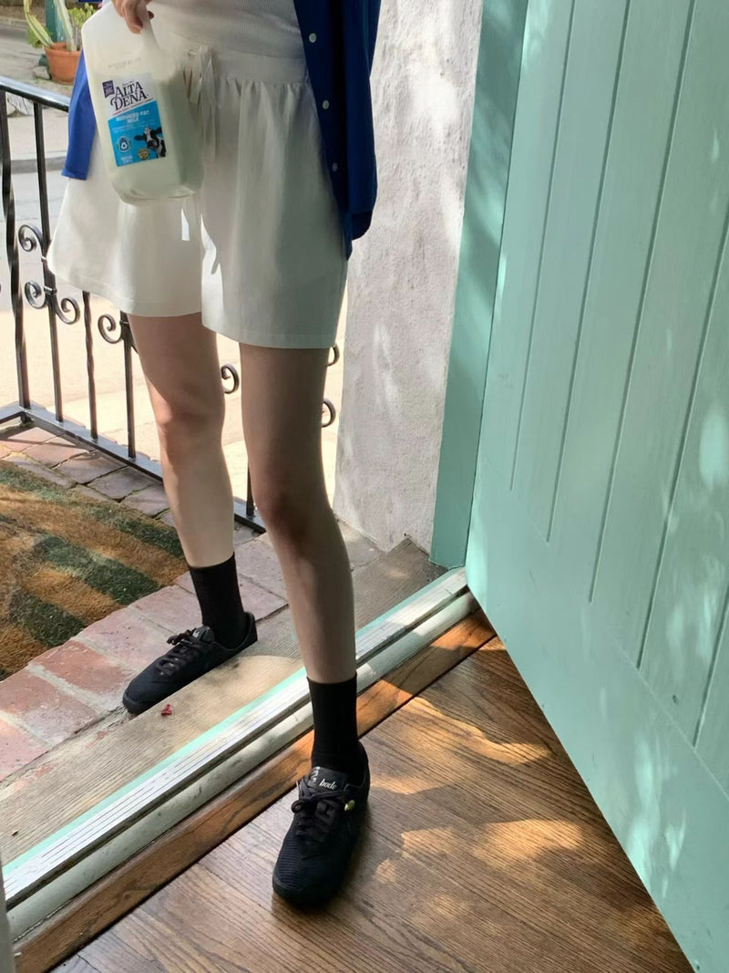 Ribbon banding shorts