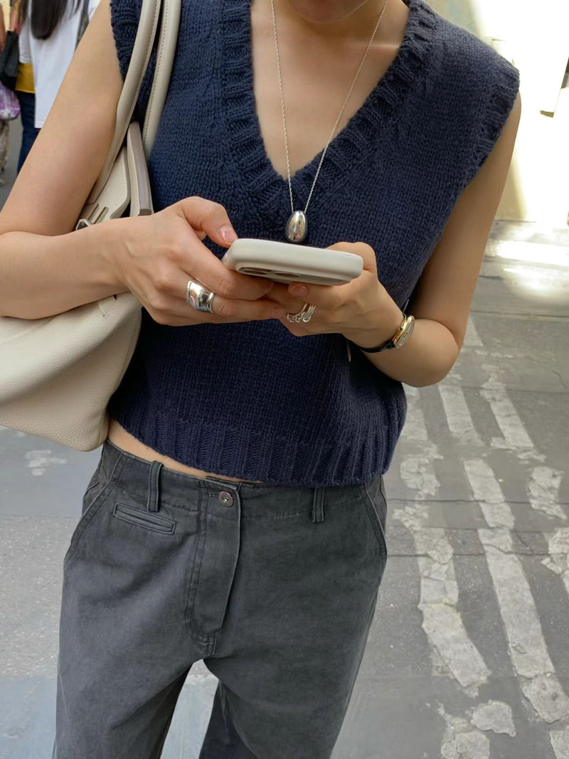 Cliff knit vest