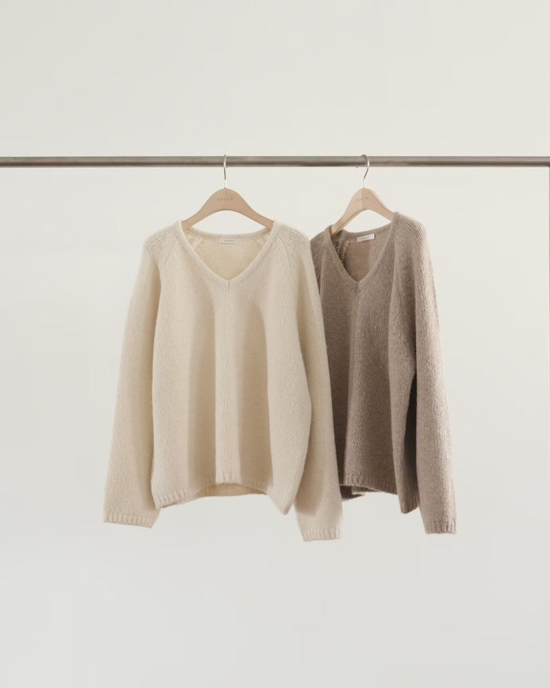Lore wool v knit