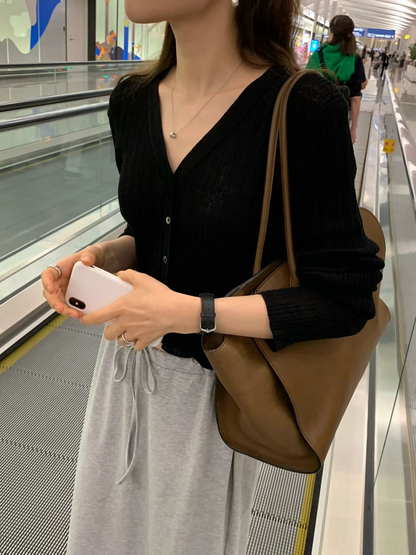 Ecru golgi v cardigan