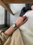 Classic round day watch