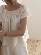 Shell shrring blouse