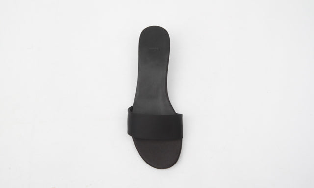 Satin mule