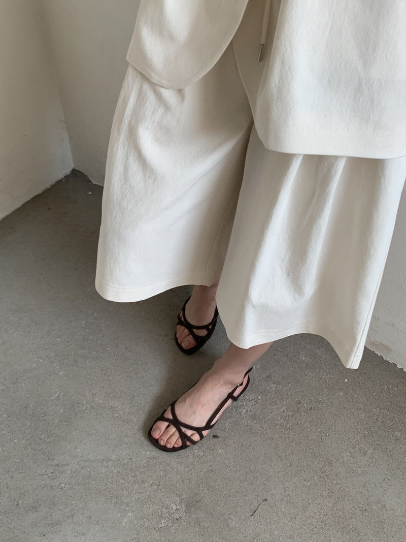 Nuance velvet line sandal