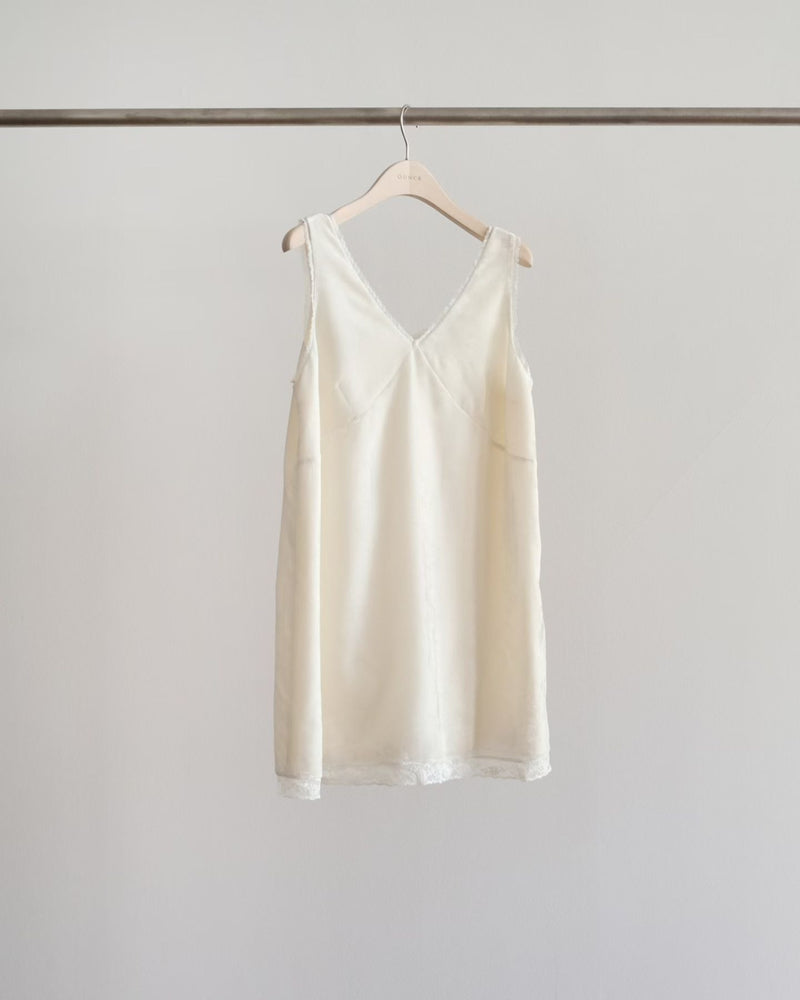 Velvety lace onepiece
