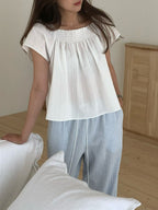 Shell shrring blouse