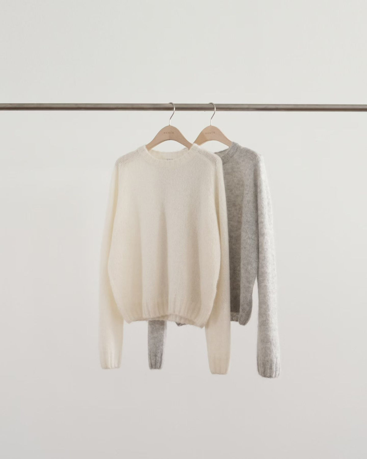 Fine alpaca round knit
