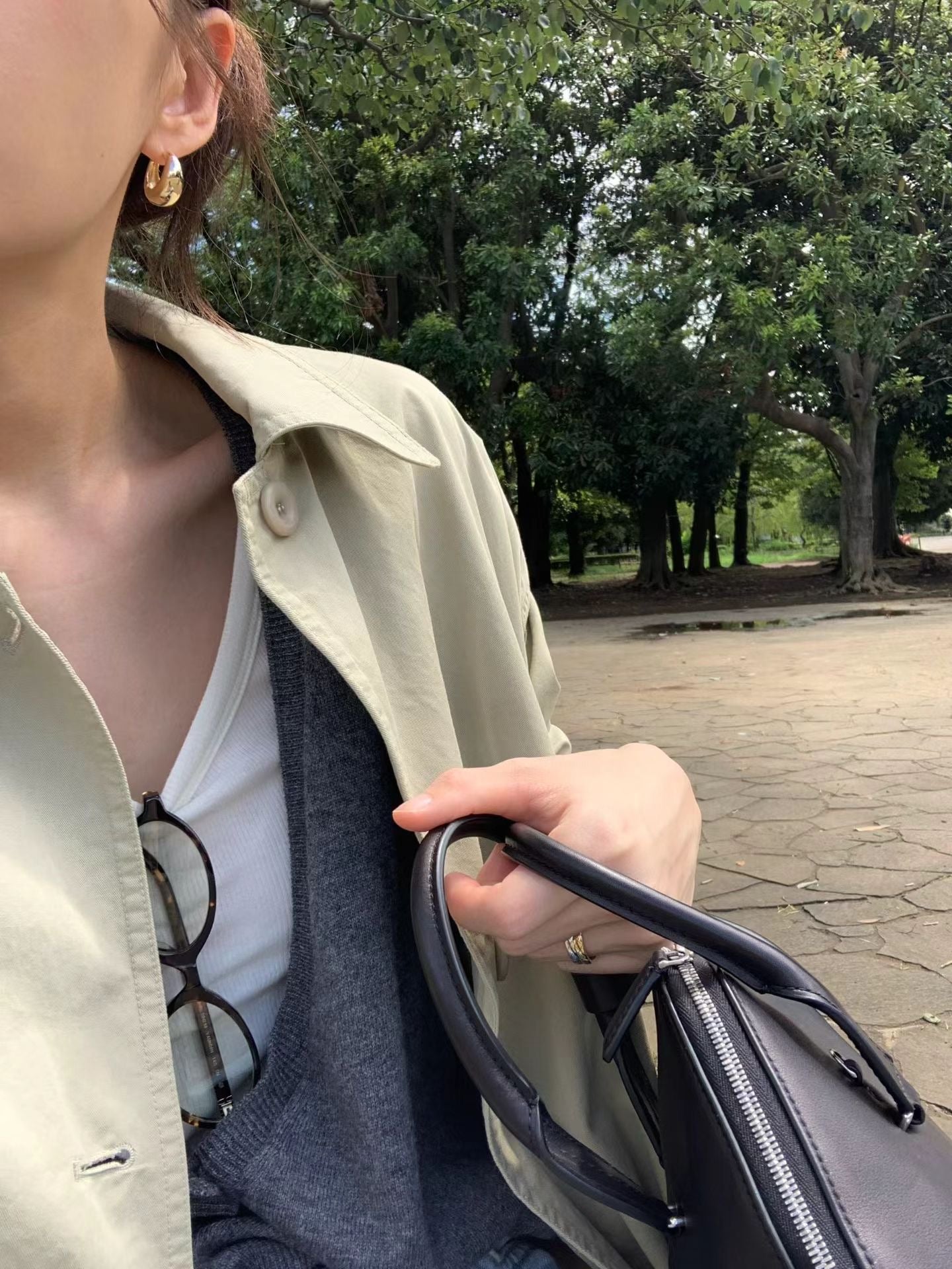 Mia deep v wholega cardigan