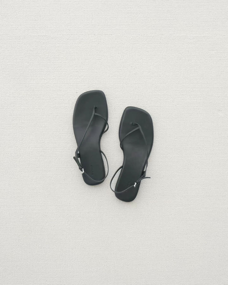 Mono strap sandal
